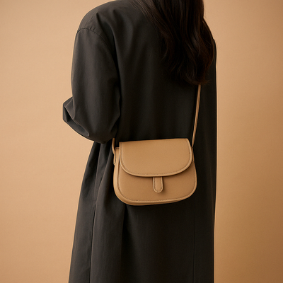 Sac bandoulière compacte avec design intemporel pour femmes | Yara